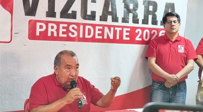 Mario Vizcarra en Huancayo: «No cobrar sueldo como presidente es una propuesta populista»