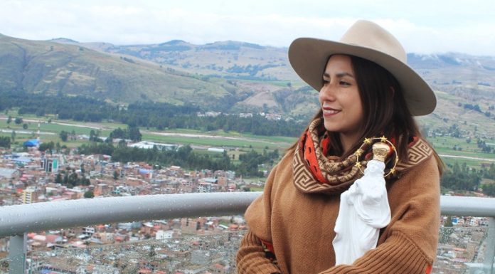 Ministra de Desarrollo e Inclusión Social, Lesly Shica, sorprende al llegar a Concepción