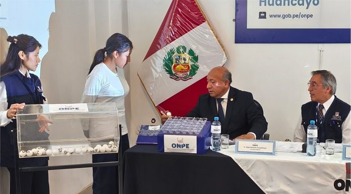ODPE Huancayo selecciona a 7,245 miembros de mesa para elecciones del 12 de abril