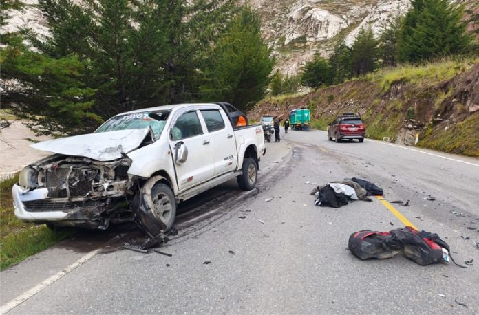 Motociclista japonés choca frontalmente con una camioneta y fallece