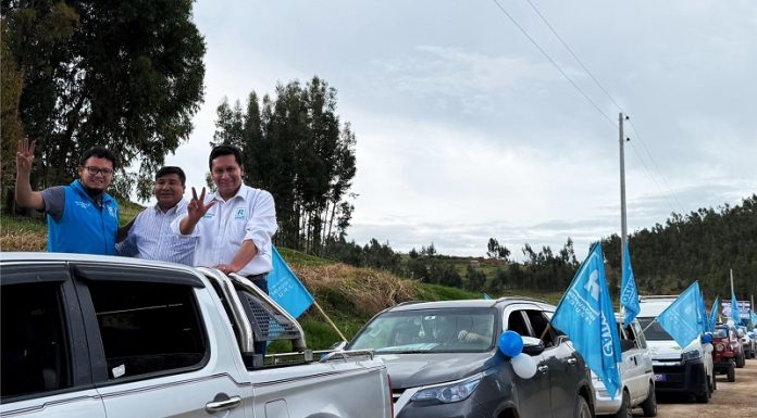 Alvaro Rojas realiza caravana en varios distritos de la provincia de Concepción