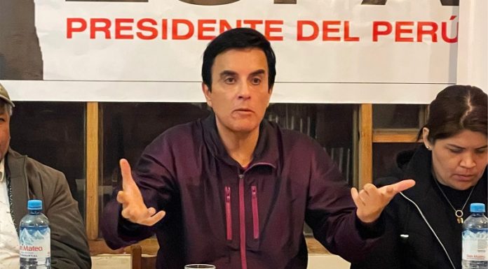 Carlos Espá en Huancayo anuncia sueldo mínimo para todos los soldados
