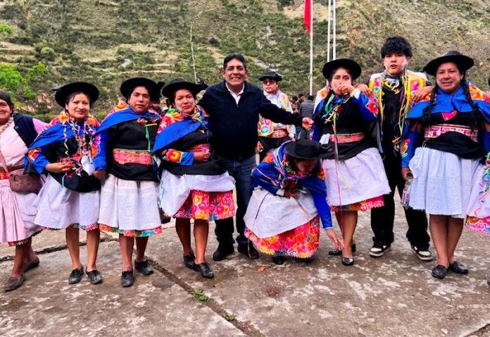 «¿Este maltrato debe terminar!»: Carlos Quispe Ledesma anuncia que promoverá la educación técnica