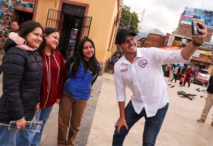 George Forsyth llega al Valle del Mantaro pero pasa inadvertido en Huancayo