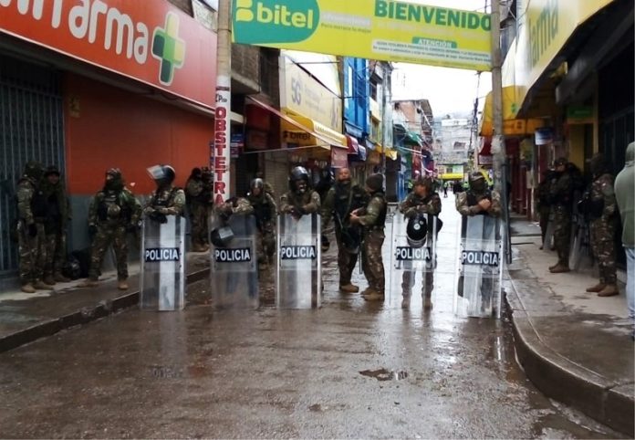 Fiscalía realiza mega operativo en pasaje Andaluz de Huancayo y acaba con 12 detenidos
