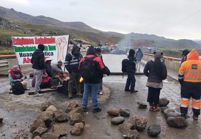 Huancavelica inicia paro indefinido reclamando asfaltado de carretera