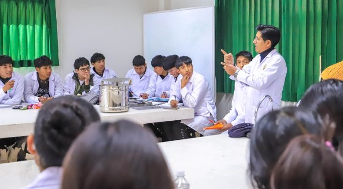 Universidad de Huancavelica convoca a concurso para contratar a docentes y jefes de prácticas