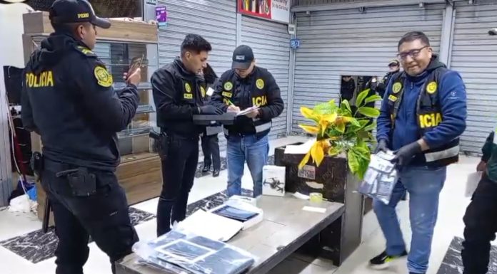 15 detenidos, entre ellos 3 policías, por presuntamente integrar una red de robo de celulares
