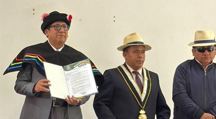 Otra municipalidad declara como ‘Hijo predilecto’ al congresista Waldemar Cerrón