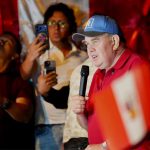 Denuncia a Rafael López Aliaga y piden que sea detenido por llamar a «insurgencia civil»