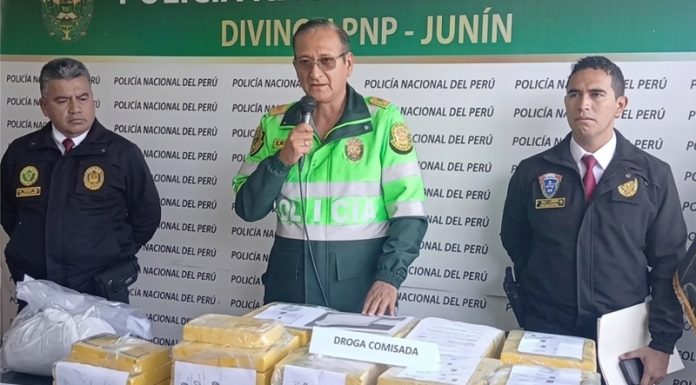 Detienen a seis con 88 paquetes de droga valorizados en medio millón de soles