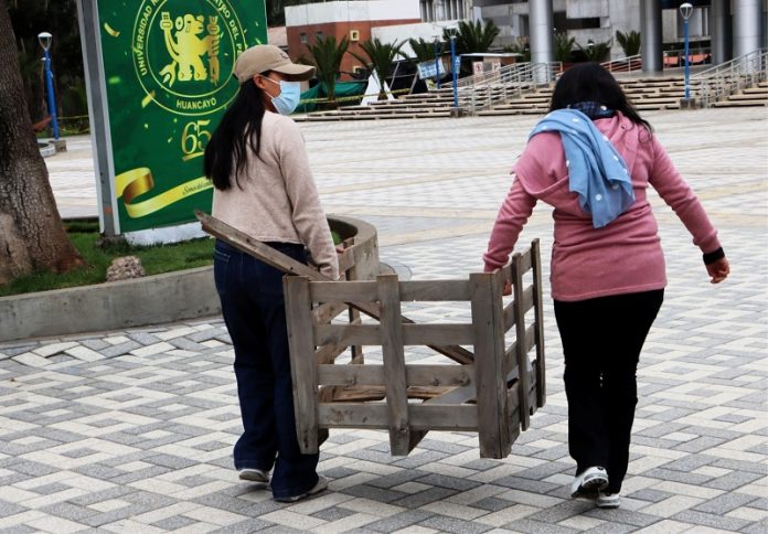 Levantan toma de la UNCP tras compromiso de autoridades de contratar a docentes