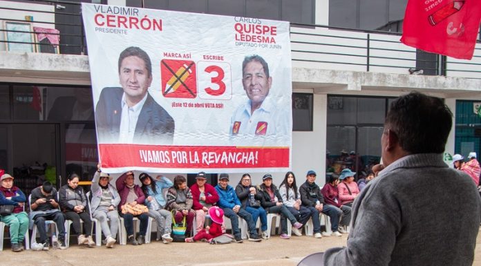 Trabajadores de abastos demandan presencia del Estado y respaldan a Carlos Quispe como «El candidato del mercado»