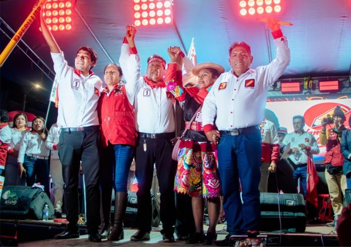 «Huancayo le dirá no a la derecha»: Miles respaldan cierre de Perú Libre en Huancayo