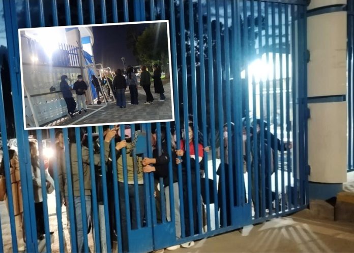 El primer día de clases estudiantes de derecho toman local de UNCP