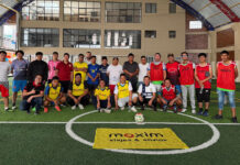 Conductores de Maxim comparten encuentro deportivo en Huancayo