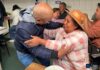 Rafael Meza recorre El Tambo y reconoce el esfuerzo de las mujeres que trabajan para sostener a sus familias