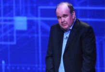 Rafael López Aliaga confirma que no jurará como senador, postulará como regidor de Lima