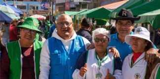 Rafael Meza reafirma su compromiso con las comerciantes del Mercado Catalina Huanca