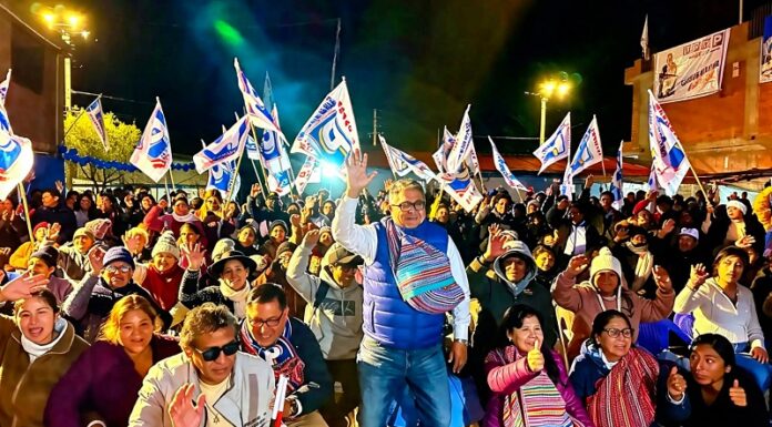 «Barbachita» y Emerson Nolasco inauguran emblemática base en Quebrada Honda