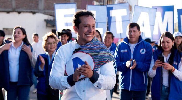 Jorge Solís Goche apuesta por propuestas viables para modernizar El Tambo