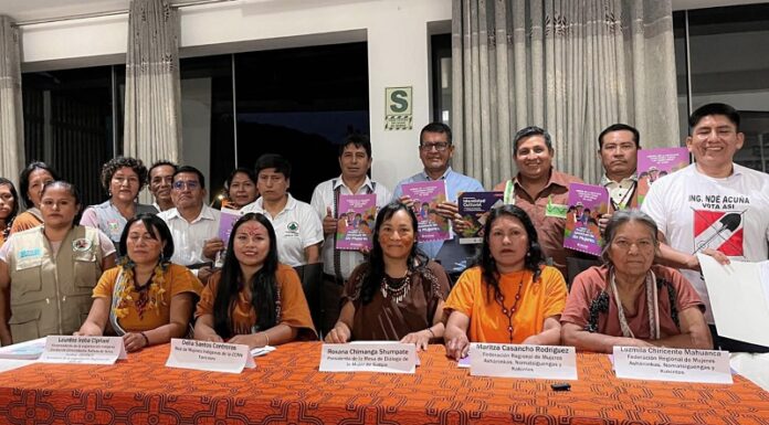 Candidatos a Satipo firman compromisos con la Agenda Política por los Derechos de las Mujeres