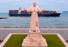 Un legado que permanece: Caja Huancayo financia escultura monumental del Papa León XIV en el Callao