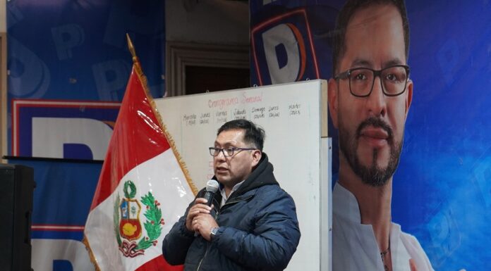 Emerson Nolasco plantea fortalecer atención social tras escuchar demandas del Vaso de Leche