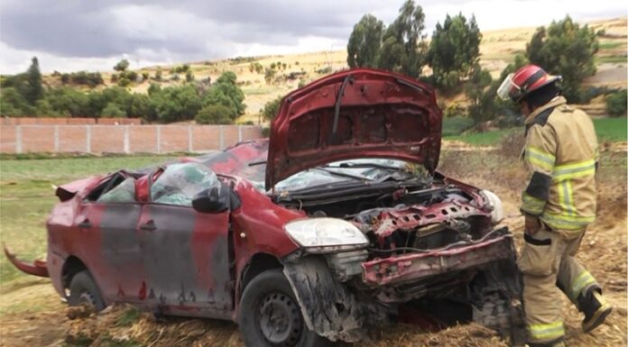 Hermanos que viajaban para visitar a su padre enfermo se accidentan, uno muere