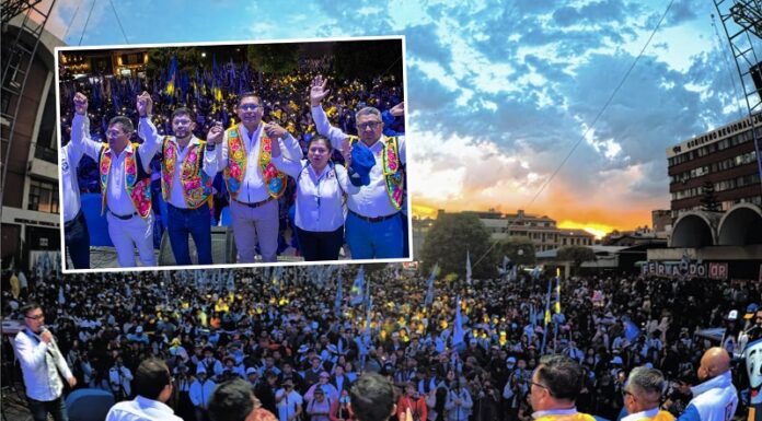 Miles acompañaron a Fernando Orihuela en cierre de campaña en Huancayo