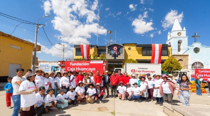Caja Huancayo reafirma compromiso social con comunidades afectadas y familias que más lo necesitan